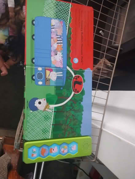 Photo of free Peppa Pig sound effects book (Brockley SE4) #2