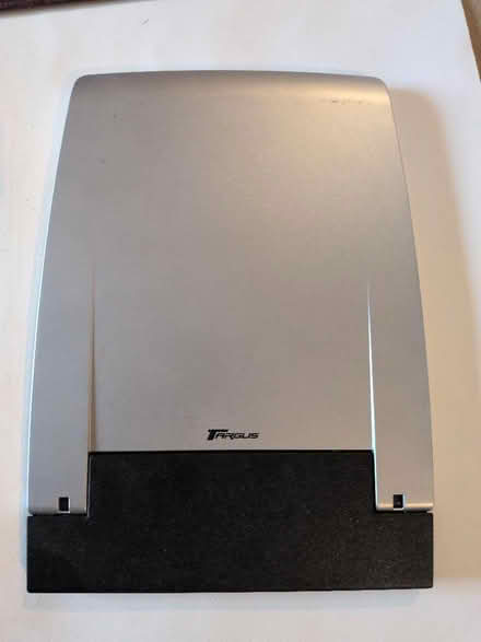 Photo of free Laptop Stand (Chesham HP5) #2