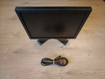 Photo of free Dell Monitor (Preston Park area BN1) #3