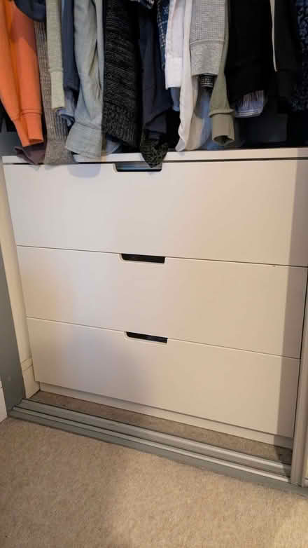 Photo of free White Ikea Chest of drawers (Chingford Mount E4) #3