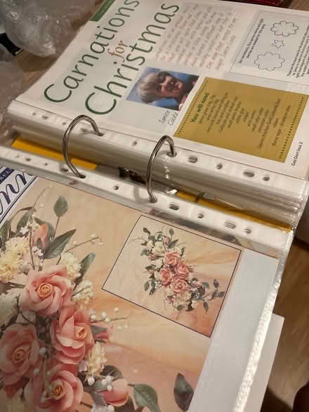 Photo of free Cake decoration tutorial folder (Hampden Park BN22) #2