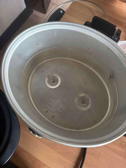Photo of free Slow cooker (Wednesfield WV11) #4