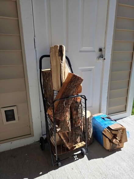 Photo of free Fire Wood (Not far from Municipal Center.) #1