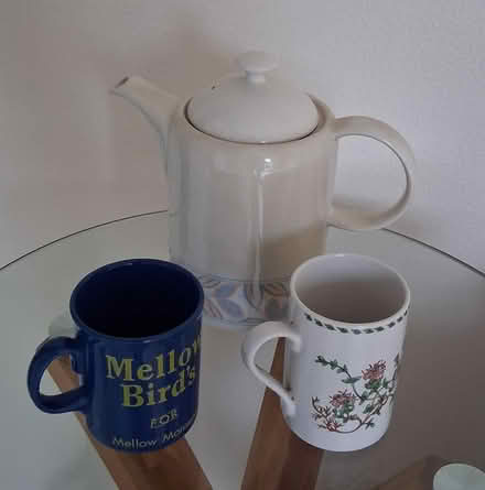 Photo of free Jug and two mugs (Cippenham SL1) #1