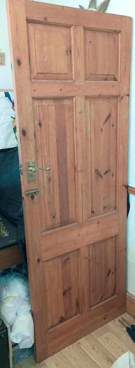 Photo of free Pine door (Salfords, Redhill RH1 5) #1