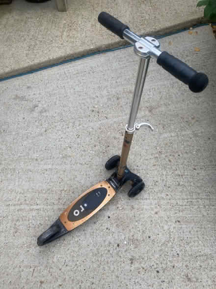 Photo of free Micro delux scooter (RH13 Horsham) #3