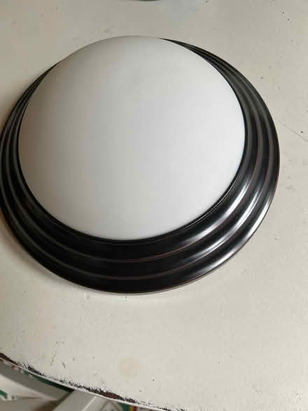 Photo of free Pair of lighting fixtures (Chevy Chase DC) #1
