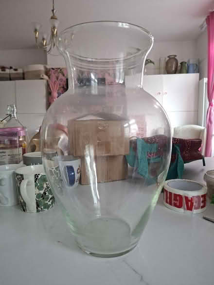 Photo of free Selection of glass vases (Streatham SW16) #1