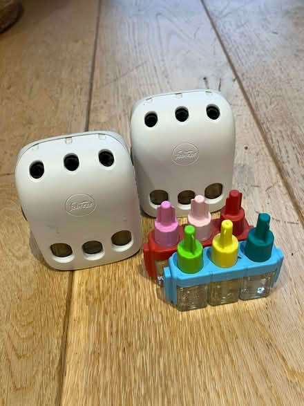 Photo of free Febreze Plug-In Air Freshener (Rotherhithe SE16) #1