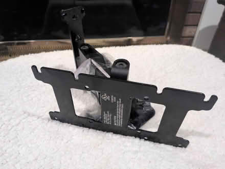 Photo of free TV mounting bracket (20882) #1