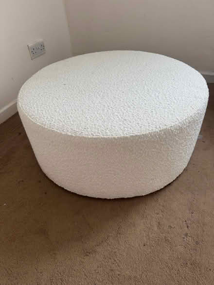Photo of free White round cushion seat (Overstone Lodge NN3) #1