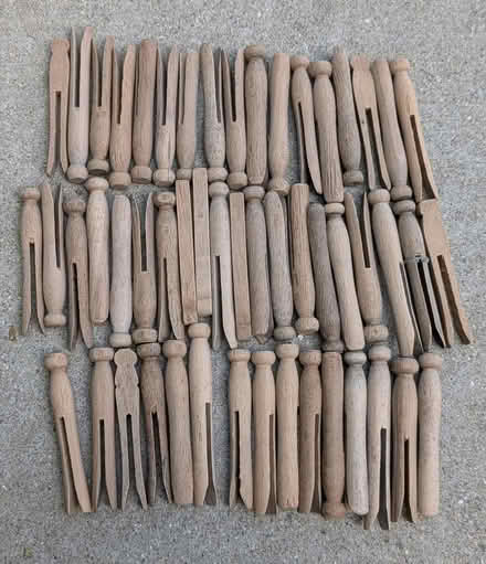 Photo of free Clothes Pins (Prospect Hts) #1