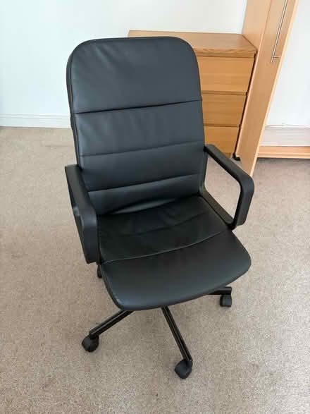 Photo of free Desk chair (West Hampstead) #1