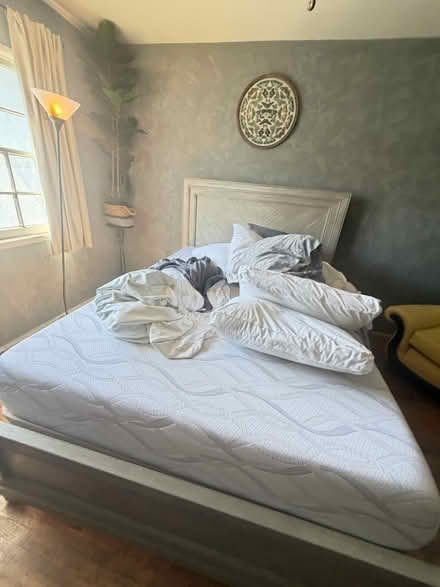 Photo of free Free estate sale (West Hollywood) #4