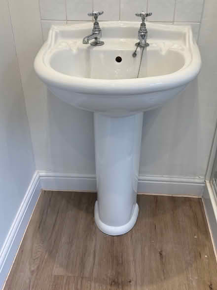 Photo of free Bathroom basin (West horsley KT24) #1