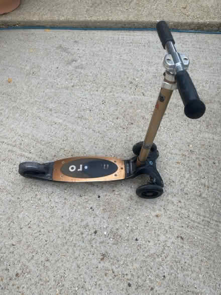 Photo of free Micro delux scooter (RH13 Horsham) #2
