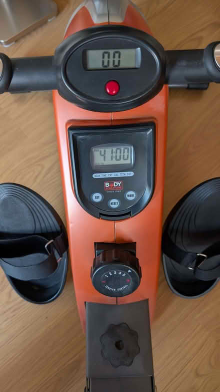 Photo of free Body Sculpture BR3150 rowing machine (Elderslie PA2) #3