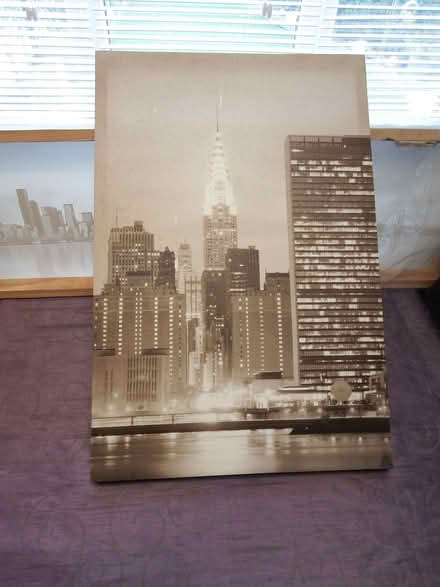 Photo of free Large canvas print (Vale LA1) #2