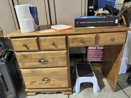 Photo of free study table #1