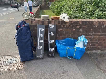 Photo of free Lights travel cot plates … (N16) #1