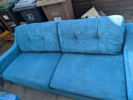 Photo of free Three seater and single sofas (LU3 4DW) #1