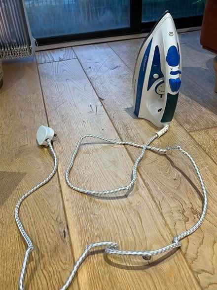 Photo of free Russell Hobbs steam iron (Rotherhithe SE16) #3