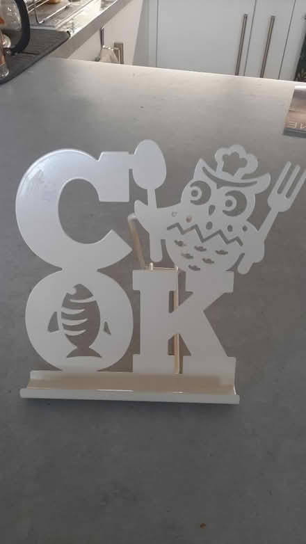 Photo of free cook book stand (peacehaven BN10) #1