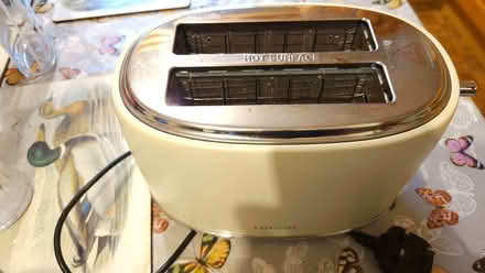 Photo of free Toaster - two slot, cream (Knightsfield AL8) #4