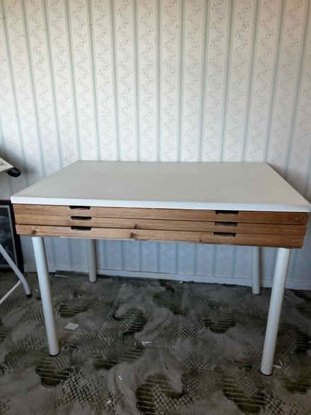 Photo of free Plan / Art drawers (Blyth NE24) #2