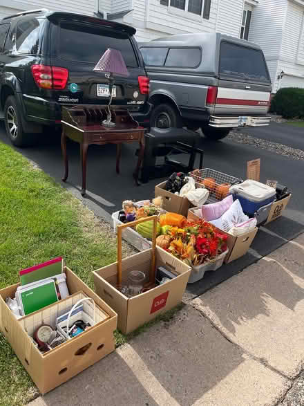 Photo of free Misc decor (Hugo, north of Conrad 14) #1
