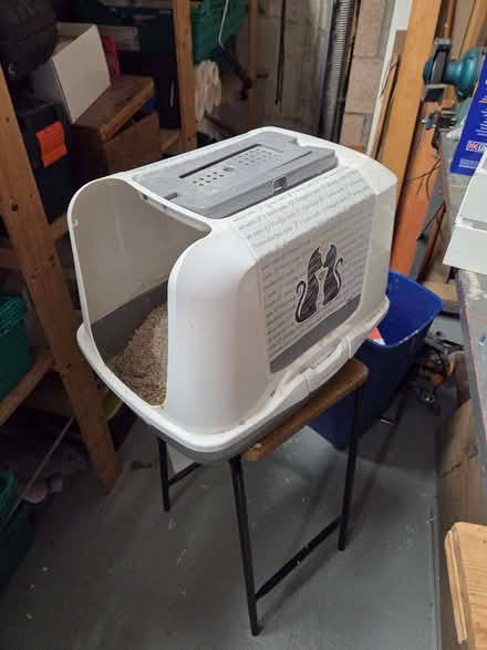 Photo of free Cat litter tray (Hornby LA2) #1