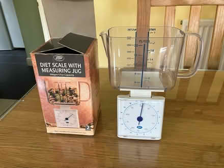 Photo of free Diet scales with jug (St. Michaels Mead, B/Stortford) #1