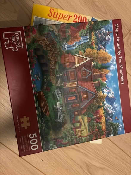Photo of free 200/500 Piece Jigsaw Puzzle (New DE22) #2