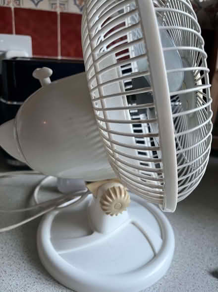 Photo of free Small electric desk fan *not working* (Ballynafoy BT6) #1