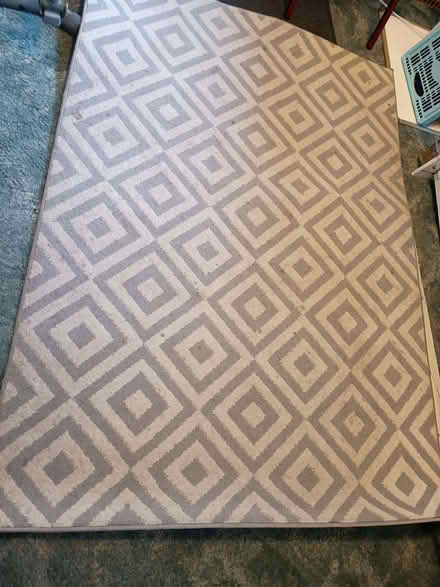 Photo of free Grey Diamond Design Matrix Rug 120cm x 170cm (Whitwick LE67) #1
