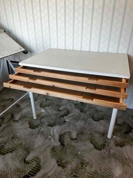 Photo of free Plan / Art drawers (Blyth NE24) #1