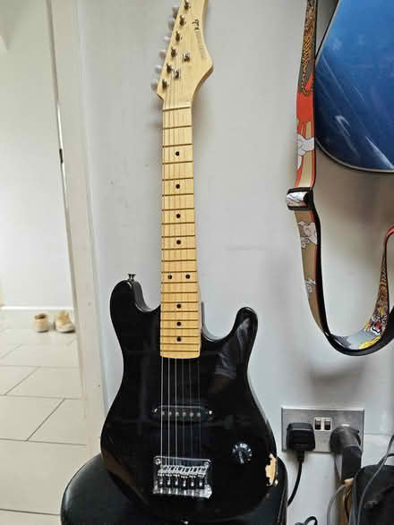 Photo of free Kids toy electric guitar (Northwood HA6) #1