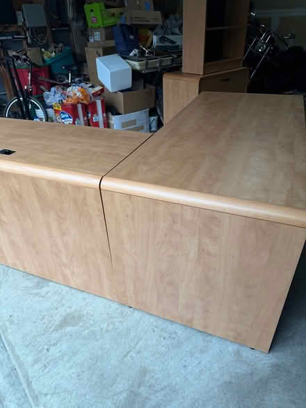 Photo of free Executive desk set (Bowie) #2