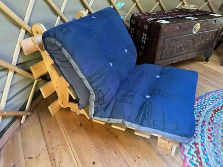 Photo of free Futon single bed/chair (LD8 2EN) #2