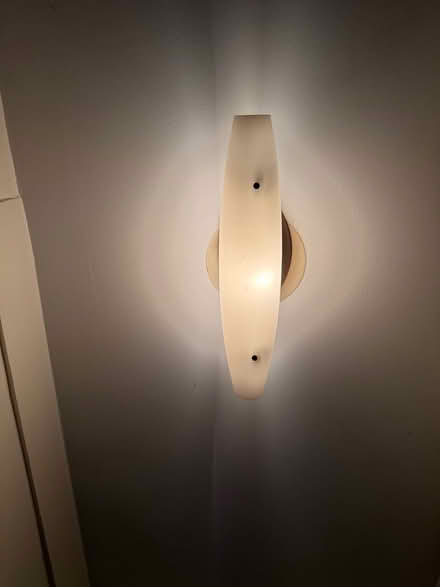Photo of free Towel Holder and hallway light (Forest Avenue Evanston) #2