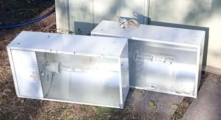 Photo of free Pair of 400 watt metal halide lamps (Berrow WR13) #1