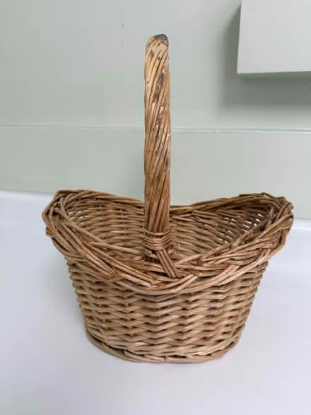 Photo of free Small wicker basket w handle (1075 Valencia Avenue) #2