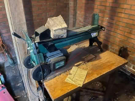 Photo of free Log splitter (Earley RG6) #1