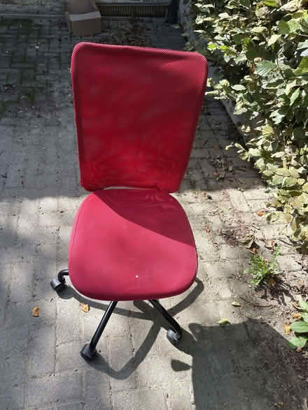 Photo of free Office chair (Jordans HP9) #1