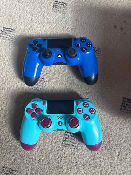 Photo of free PS controllers (Starbeck HG2) #1