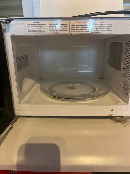 Photo of free Microwave oven (Grandborough CV23) #1
