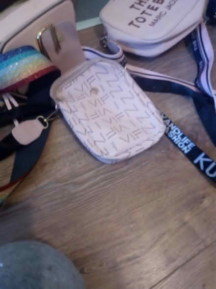 Photo of free Hangbags (Ashhill walk Bd47jf) #4