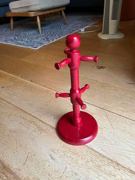 Photo of free Red Mug Tree (Rotherhithe SE16) #1