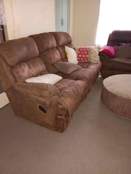 Photo of free 2 x 3 seater recliner couch (Frankston) #2