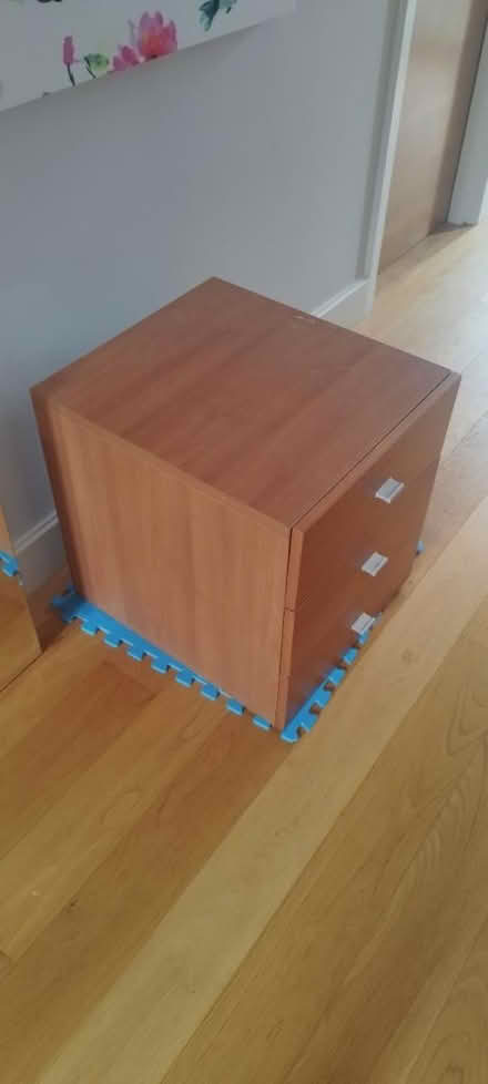 Photo of free Chest of drawers (Walton on Thames KT12) #2